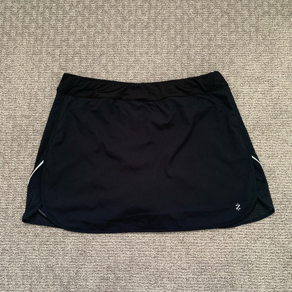 Izod stretchy skirt.